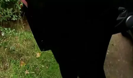 Verleid en geneukt met een jong meisje lange seksfilms met kleine tieten