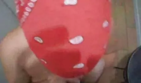 Masseuse neukte lekkere seks films sexy klant in olie op het werk