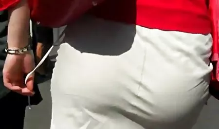 De prostituee Garny moet in de ledematen rijden. bi seks films