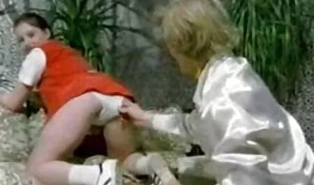 Huisvrouw gratis korte seksfilms neukte Anaal