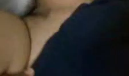 Een grote lul vlaamse seksfilms in de kont brunette
