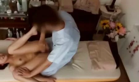 Man Masturbatie vagina geschoren korte seksfilm vriendin