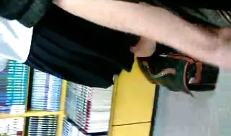 Jonge groep gratis seksfilm porno met Russische schoonheid