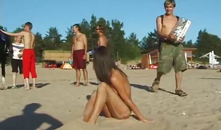 Mooie date met een erotische seksfilms hete brunette.