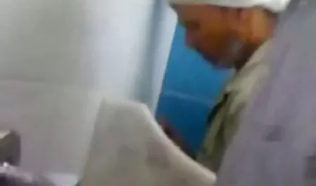 Mooie meisjes houden van lesbische seksfilm het hete sperma van hun vriendinnen.