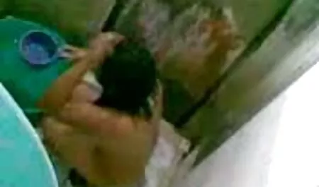 Twee jocks hammer jonge vriendin gratis seksfilms kijken in bed met rivierkreeft