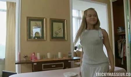 Twee seksfilm gratis aardige jongens neuken met een lekkere tante.